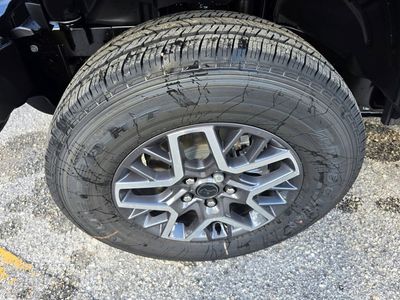 2025 Jeep Wrangler - Photo 9