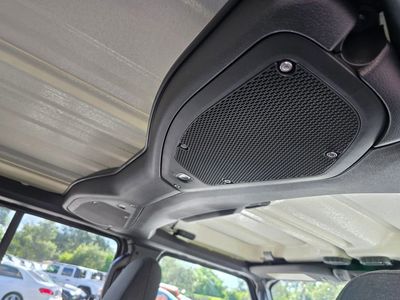 2025 Jeep Wrangler - Photo 32