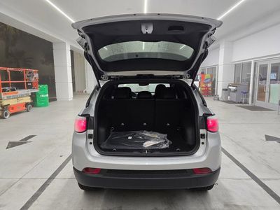 2026 Jeep Compass - Photo 33