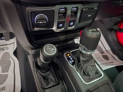 2026 Jeep Wrangler — photo 25 view