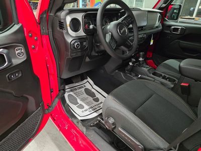 2026 Jeep Wrangler — photo 14 view