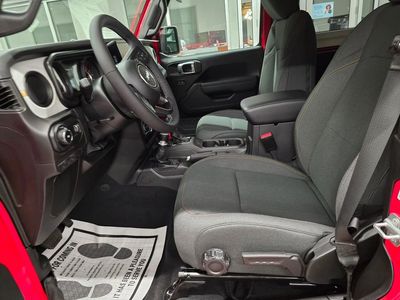 2026 Jeep Wrangler — photo 15 view
