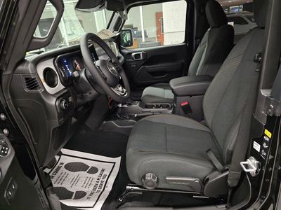 2026 Jeep Wrangler — photo 15 view