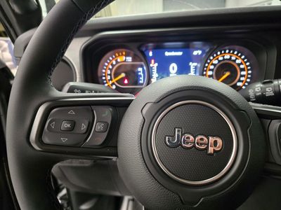 2026 Jeep Wrangler — photo 17 view