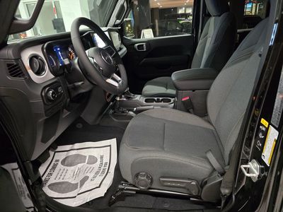 2026 Jeep Wrangler — photo 15 view