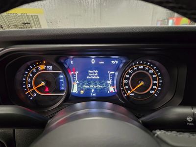 2025 Jeep Wrangler - Photo 19