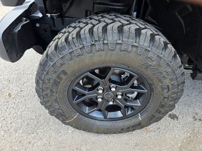 2025 Jeep Wrangler - Photo 9