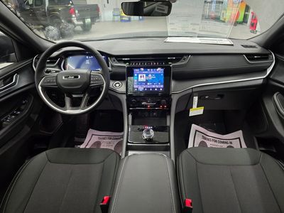 2025 Jeep Grand Cherokee - Photo 32
