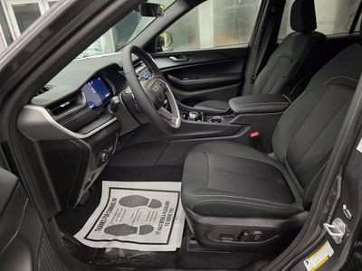 2025 Jeep Grand Cherokee - Photo 15