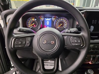 2026 Jeep Wrangler — photo 16 view