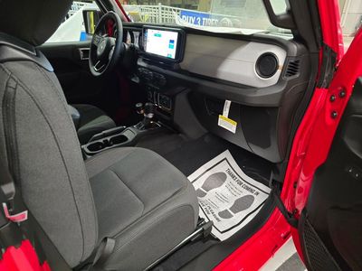 2026 Jeep Wrangler — photo 27 view