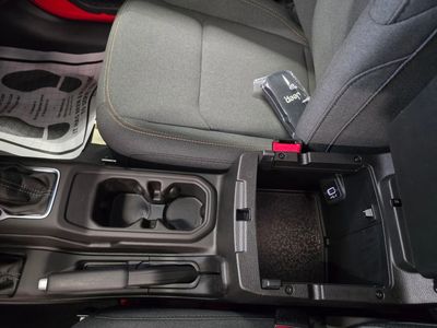 2026 Jeep Wrangler — photo 24 view