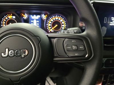 2026 Jeep Wrangler — photo 18 view