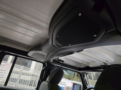 2026 Jeep Wrangler — photo 32 view