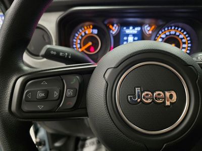2026 Jeep Wrangler — photo 17 view