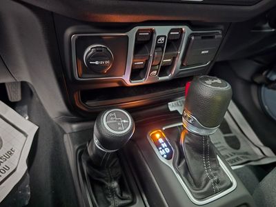 2026 Jeep Wrangler — photo 25 view