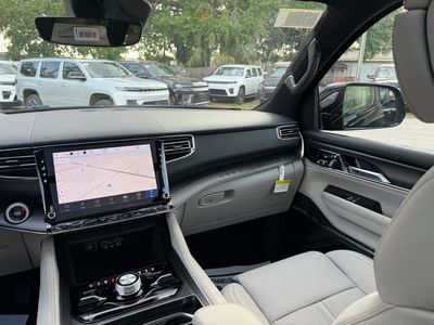 2026 Jeep Grand Wagoneer - Photo 42