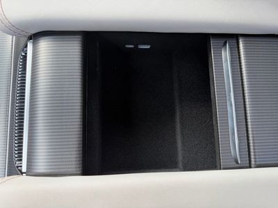 2026 Jeep Grand Wagoneer - Photo 27