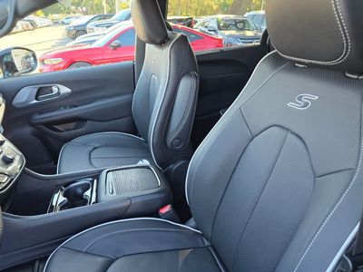2026 Chrysler Pacifica - Photo 17