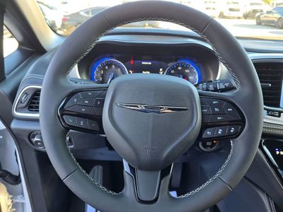 2026 Chrysler Pacifica - Photo 18