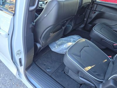 2026 Chrysler Pacifica - Photo 27