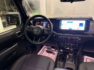 2026 Jeep Wrangler — photo 32 view