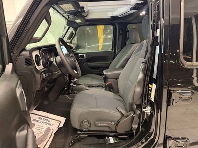 2026 Jeep Wrangler — photo 16 view