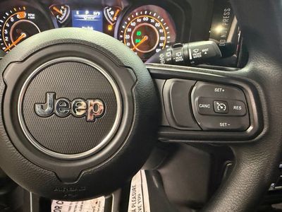 2026 Jeep Wrangler — photo 19 view