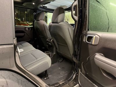 2026 Jeep Wrangler — photo 29 view