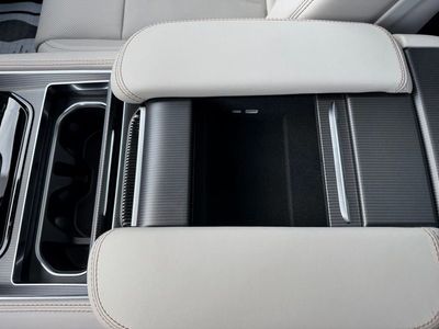 2026 Jeep Grand Wagoneer - Photo 27