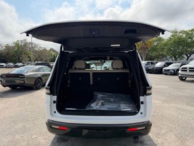 2026 Jeep Grand Wagoneer - Photo 43