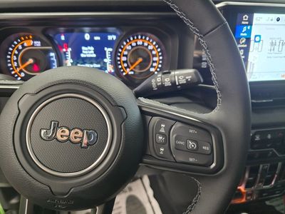 2025 Jeep Wrangler - Photo 20