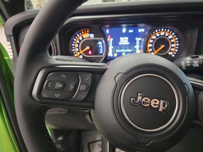 2025 Jeep Wrangler - Photo 19