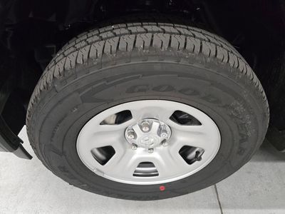 2026 Ram 1500 — photo 10 view