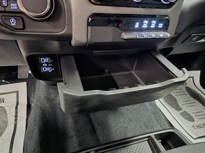2026 Ram 1500 — photo 26 view
