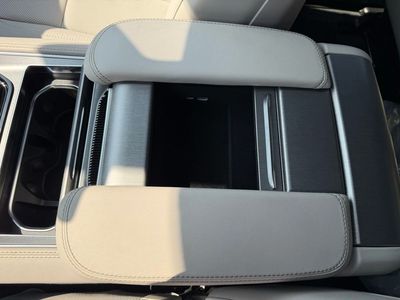 2026 Jeep Grand Wagoneer - Photo 26