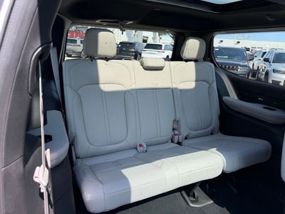 2026 Jeep Grand Wagoneer - Photo 36