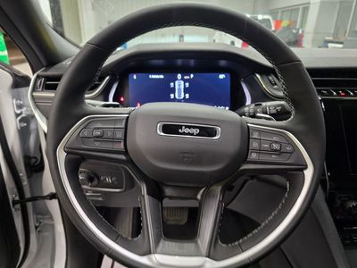 2025 Jeep Grand Cherokee - Photo 16