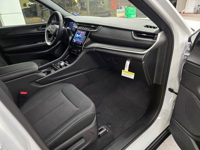 2025 Jeep Grand Cherokee - Photo 29