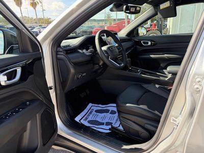 2026 Jeep Compass - Photo 14