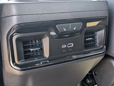 2024 Chevrolet Silverado 1500 - Photo 14