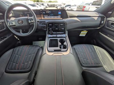 2025 Nissan Armada - Photo 12