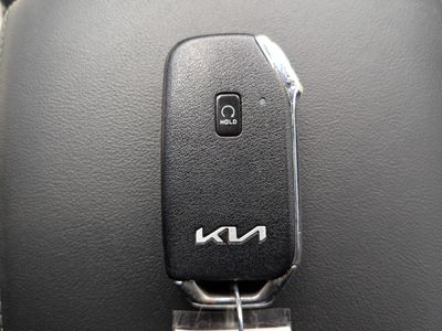 2022 Kia K5 - Photo 29