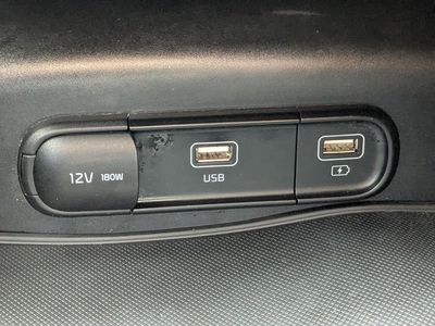 2022 Kia K5 - Photo 22