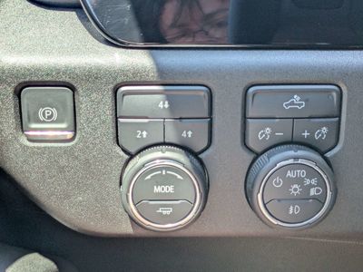 2025 Chevrolet Silverado 2500HD - Photo 22