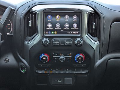 2022 Chevrolet Silverado 1500 LTD - Photo 18