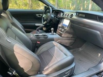 2021 Ford Mustang - Photo 8