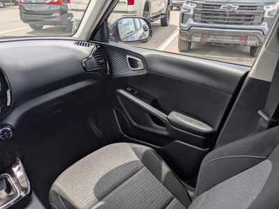 2022 Kia Soul - Photo 17