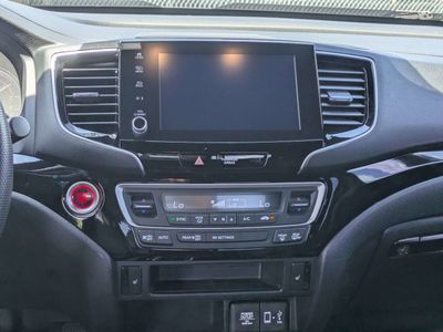 2021 Honda Ridgeline - Photo 17
