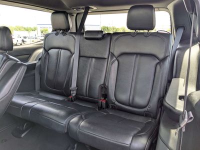 2024 Jeep Wagoneer - Photo 15